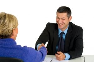 what to expect as a health insurance sales agents